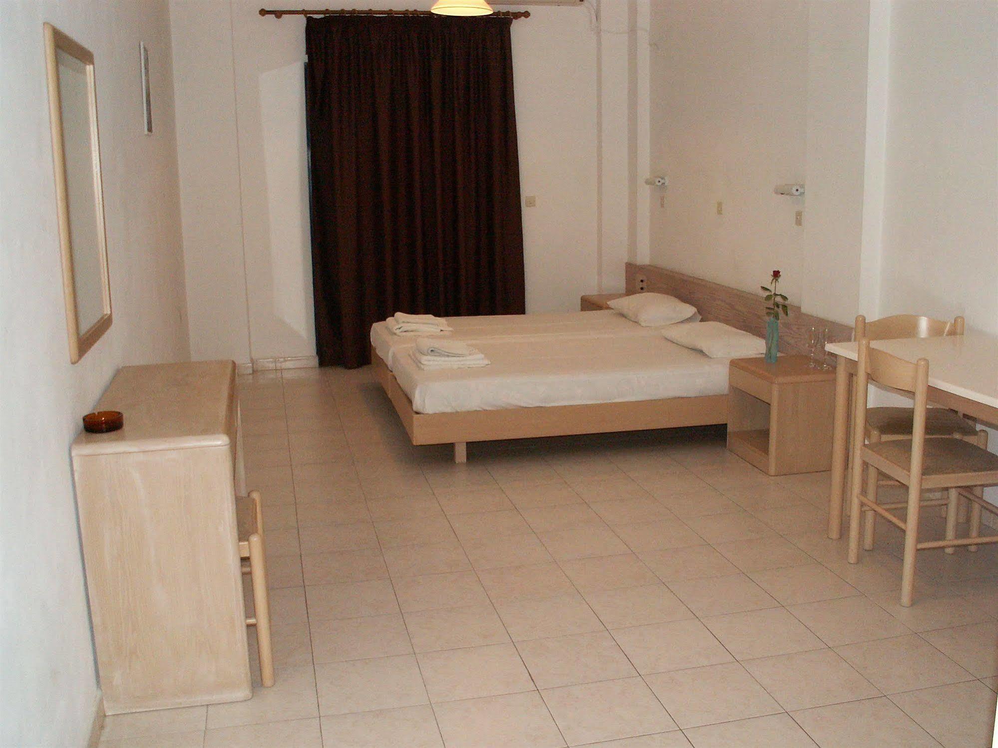 Aparthotel Blue Roses Ixia (Rhodes)
